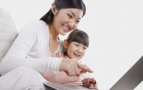 60岁领5000元独生子女费是真的吗1